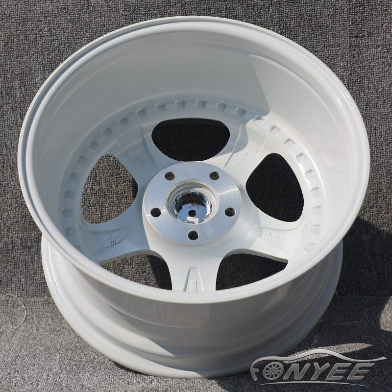 White Alloy Rim - M01